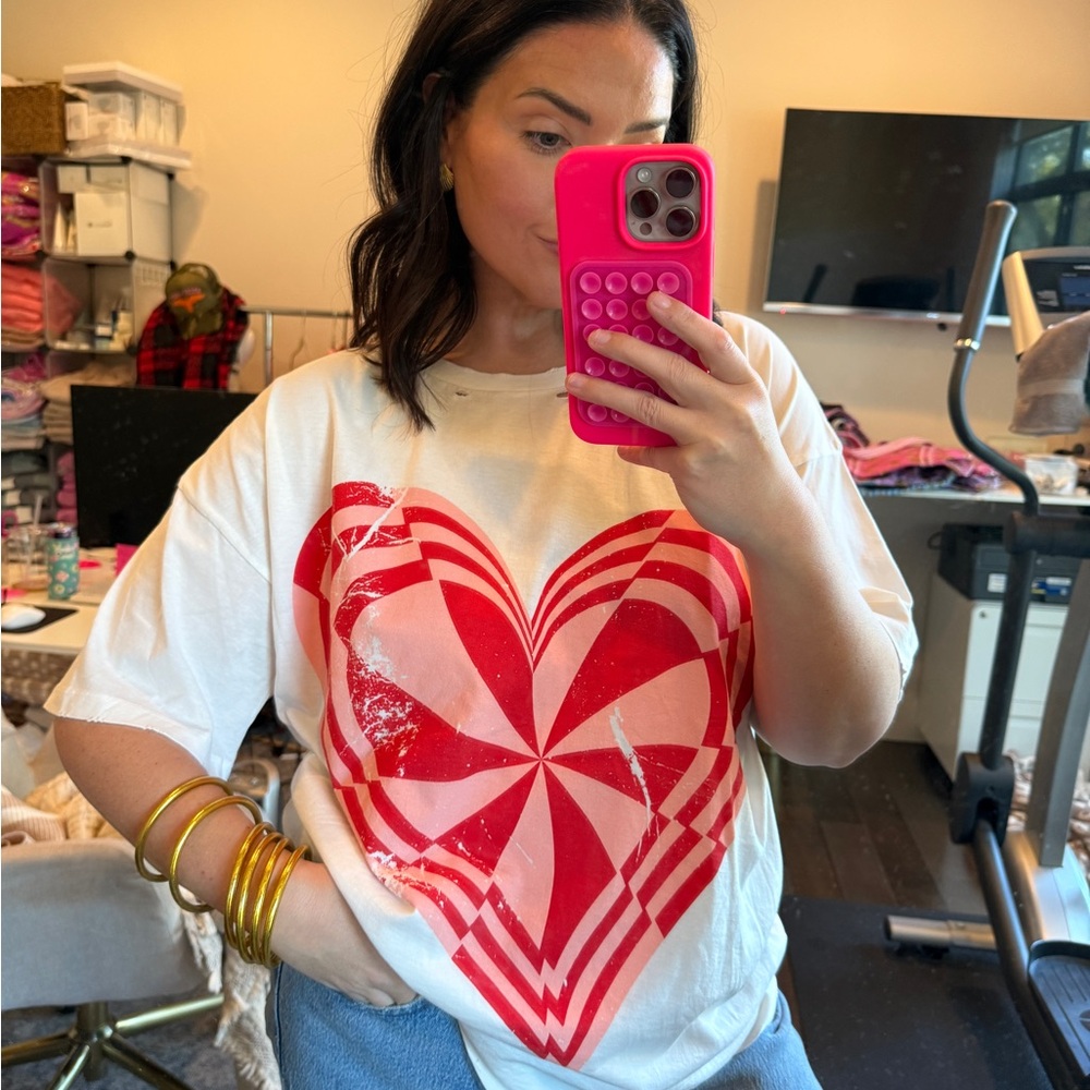 NEW Perfect Oversized Red Heart Distressed Graphic Tee | S, M, L